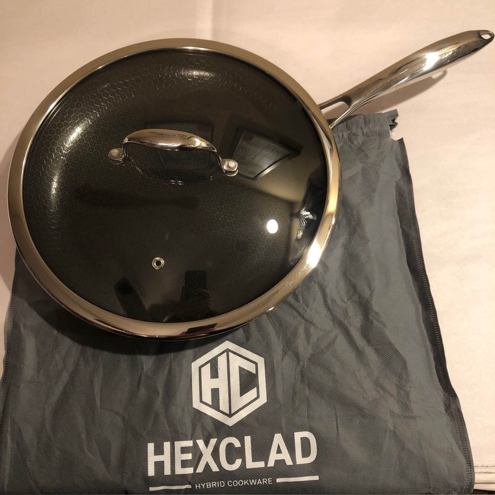 HexClad 12-Inch Hybrid Nonstick Fry Pan with Tempered Glass Lid Stay-Cool Handle